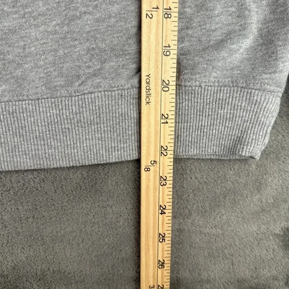 Friends Sweatshirt Women's XL Crewneck 90's Sitcom TV Cropped Graphic Pullover‎ - Picture 9 of 13